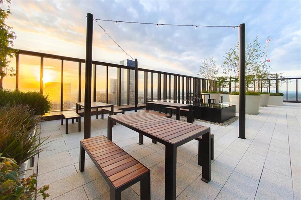 Luxury 2 Bedroom Apartment Manchester City Centre Buitenkant foto