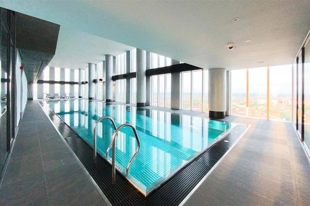 Luxury 2 Bedroom Apartment Manchester City Centre Buitenkant foto